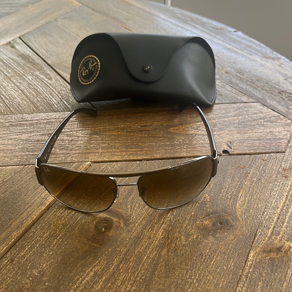 Ray ban men’s glasses with case